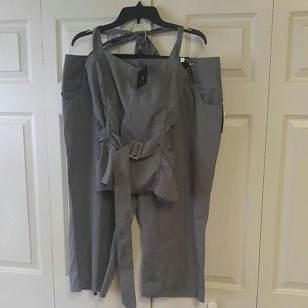 Halter and Cropped Pants Set